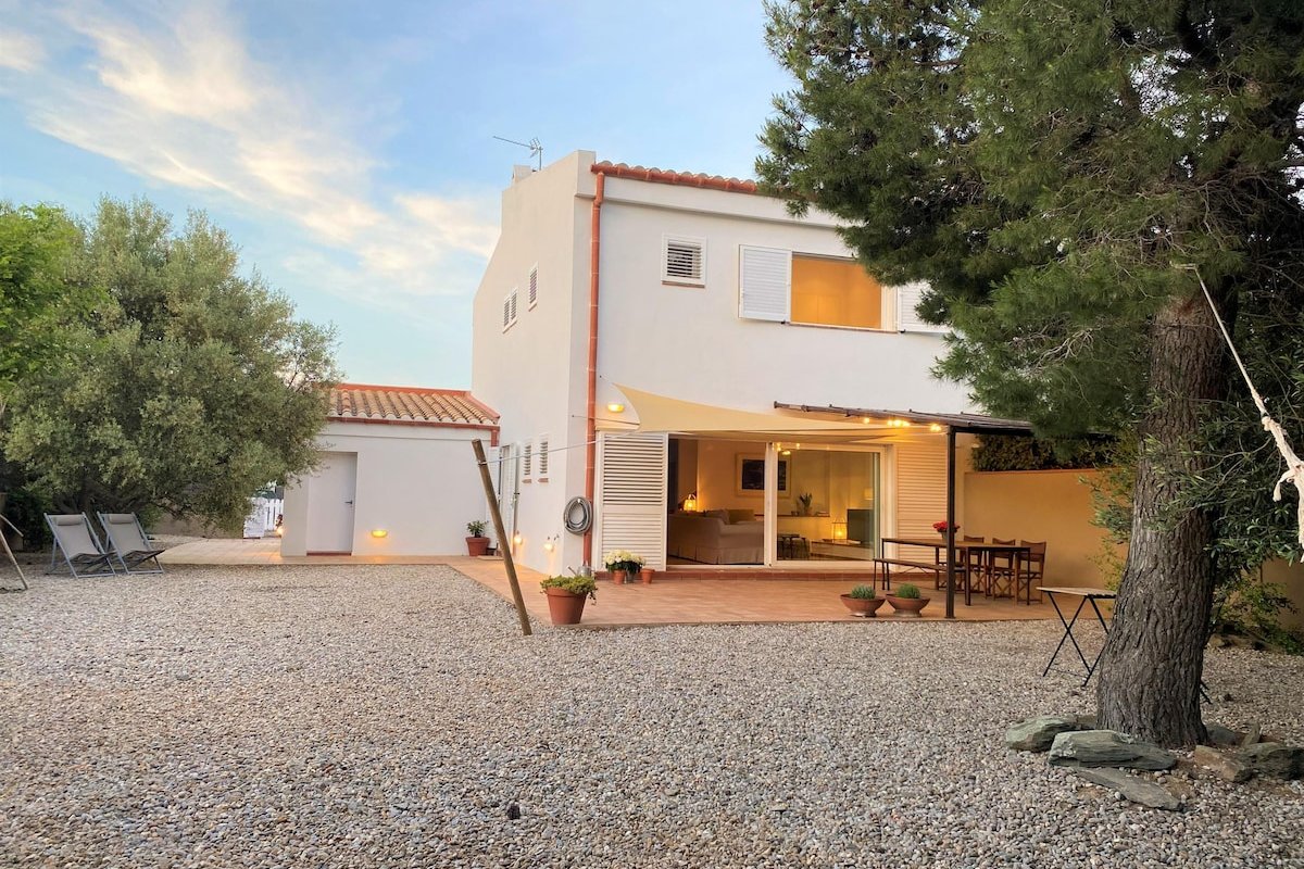 llebeig – mediterranean house 2 minutes away from gallery image 2