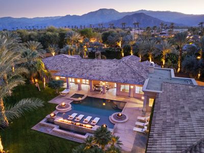 The Date Palm Estate by AvantStay| Stunning Estate