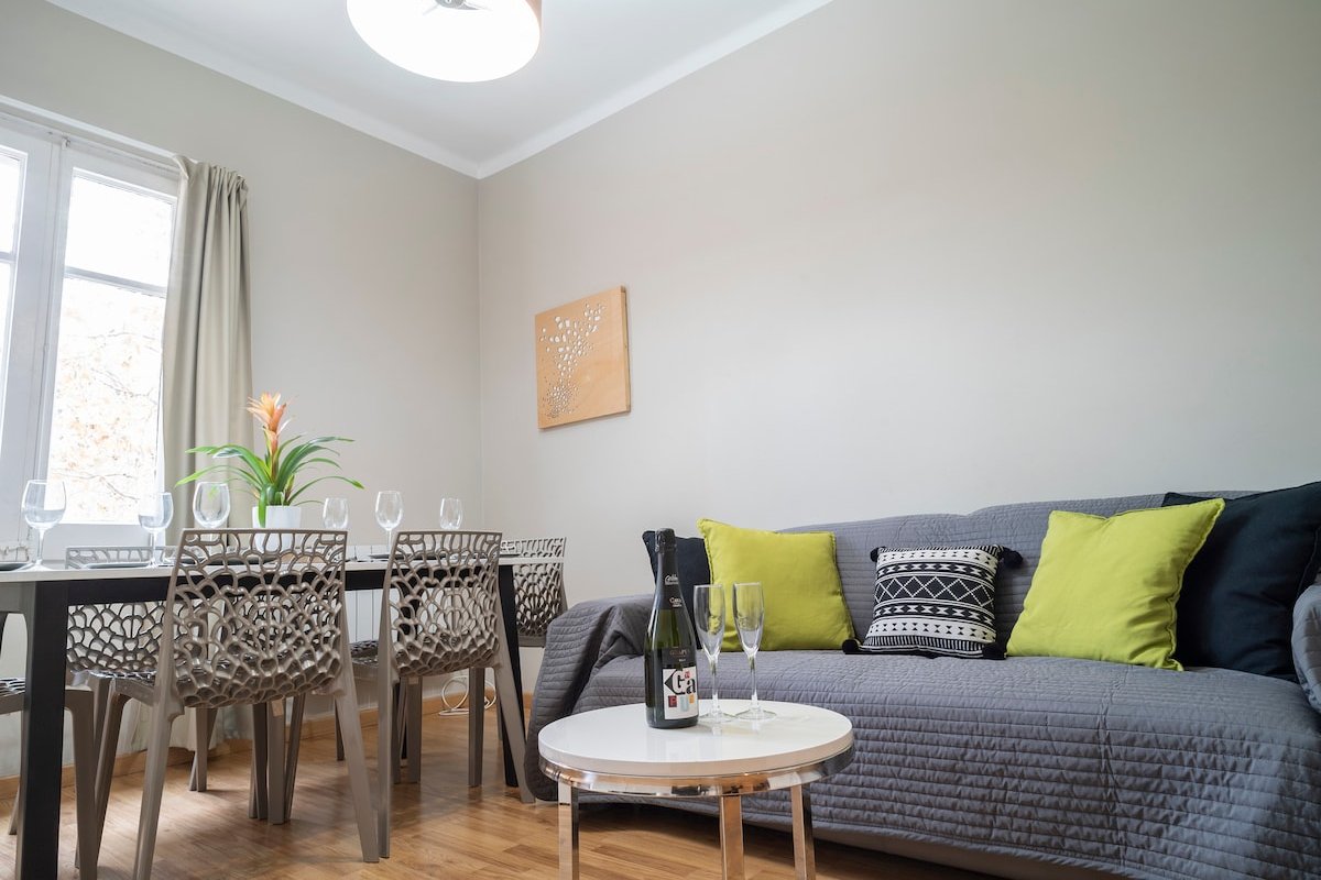 LOST GARDEN – Strategic location, Top views gallery image 5