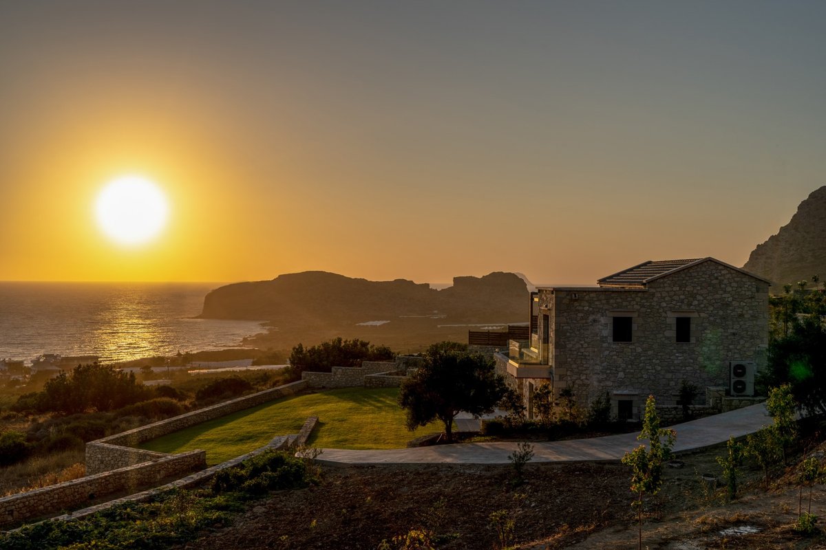 Jacuzzi indoor&outdoor★Heated pool★Sauna★Falasarna