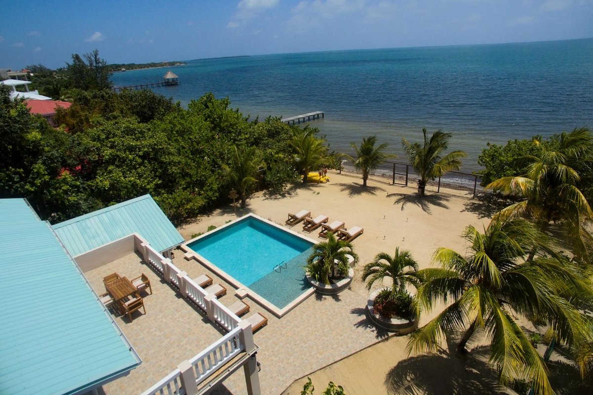 Large Oceanfront Villa with Pool, Close to Village gallery image 2