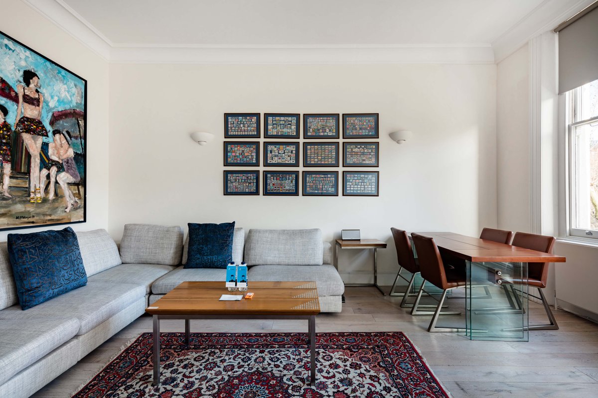 Walk to the Natural History Museum from a Bright Apartment