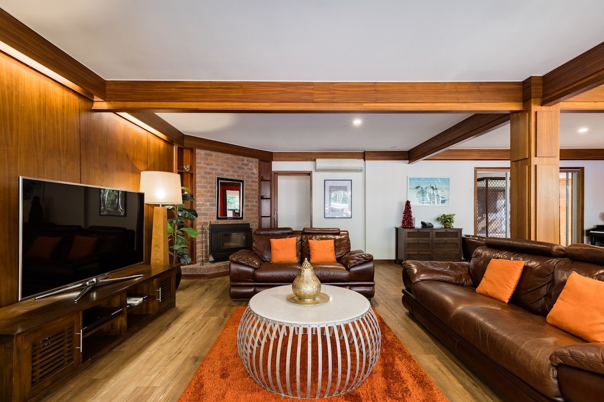 Palm Sprin Resort Style Estate 9 Bedroom gallery image 5