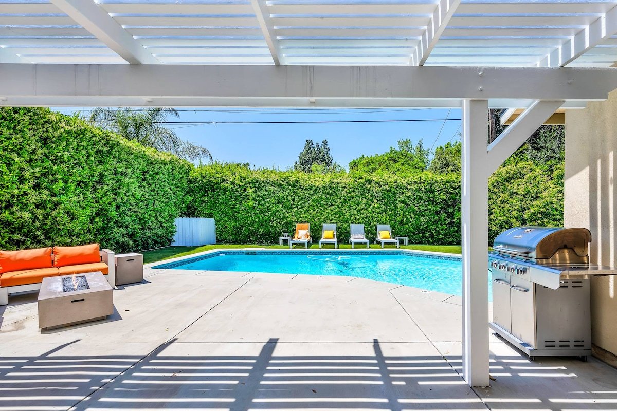 Escape the Cold to LA 20% Off til 12/31 gallery image 3