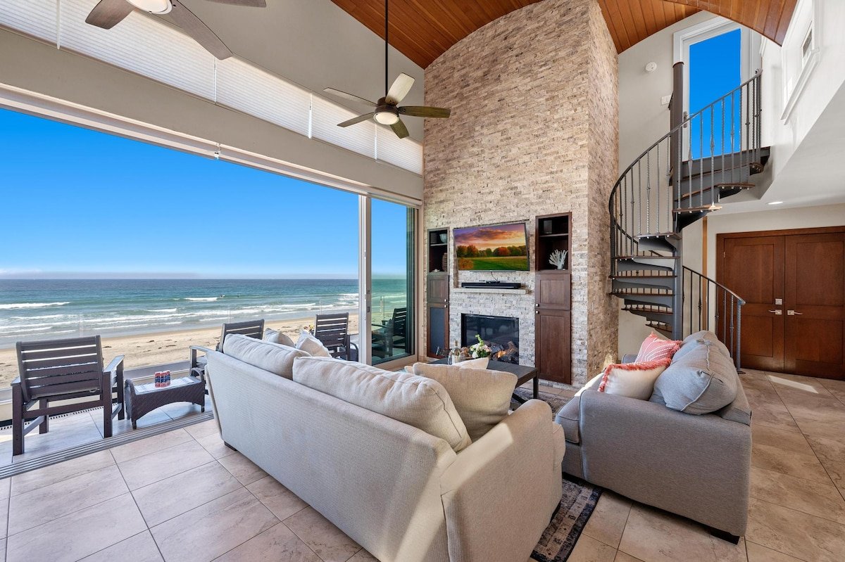 Cielo Mar | 4BR Oceanfront Escape + Rooftop gallery image 3