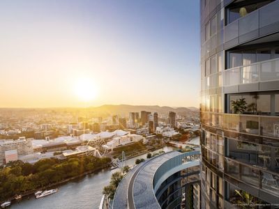 Luxury in Queens Wharf with car park