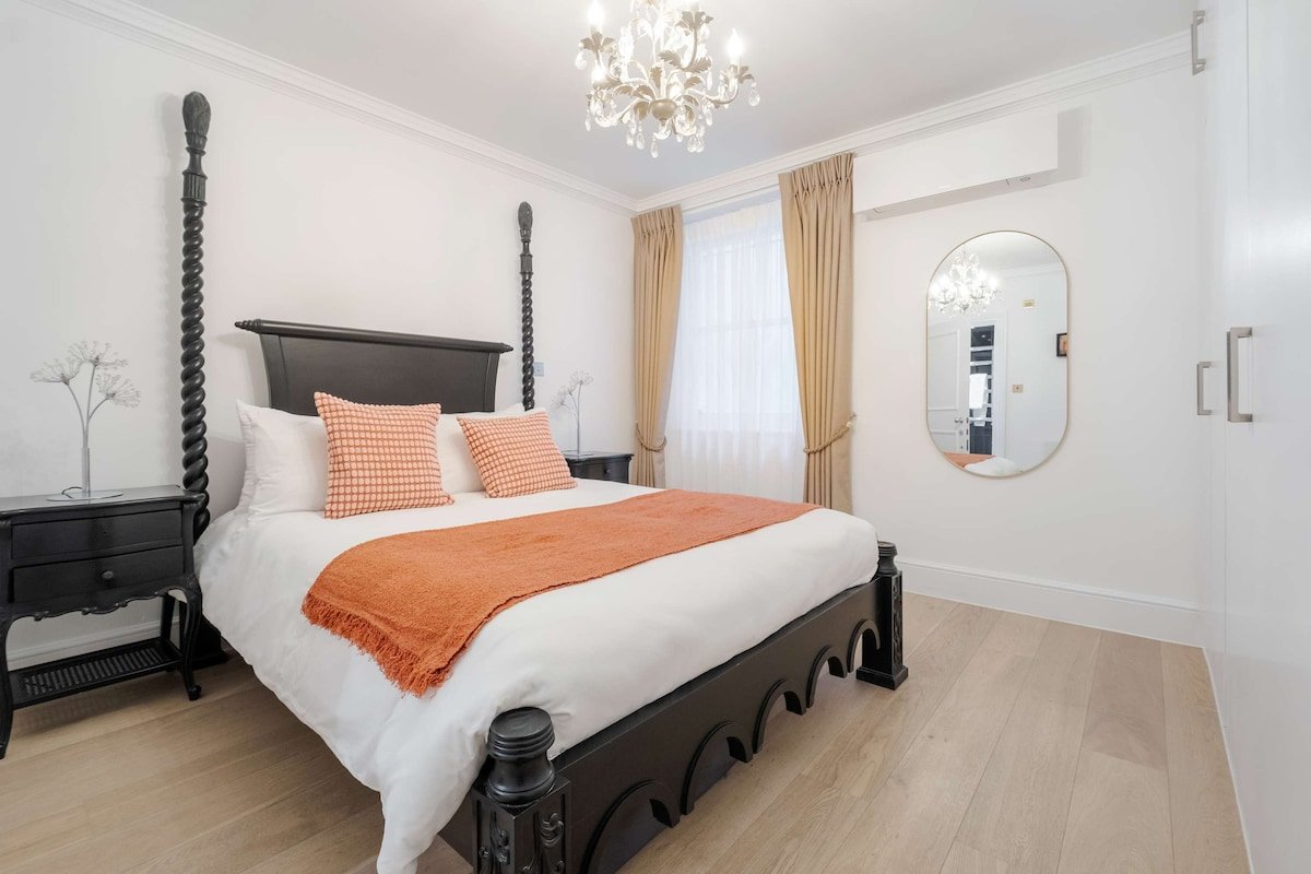 Luxurious 2BR Oasis in South Kensington w/ Air Con gallery image 4
