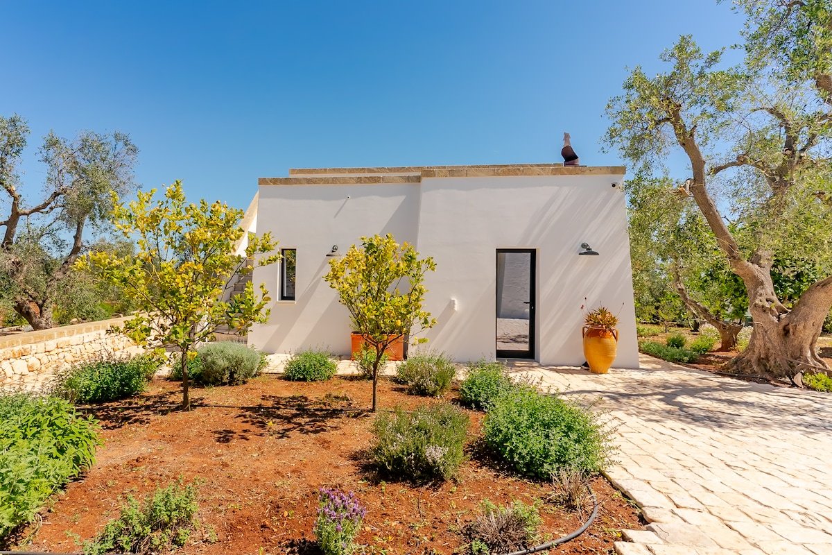 TRULLO DEL MORO – Casa vacanze in Valle d’Itria gallery image 3