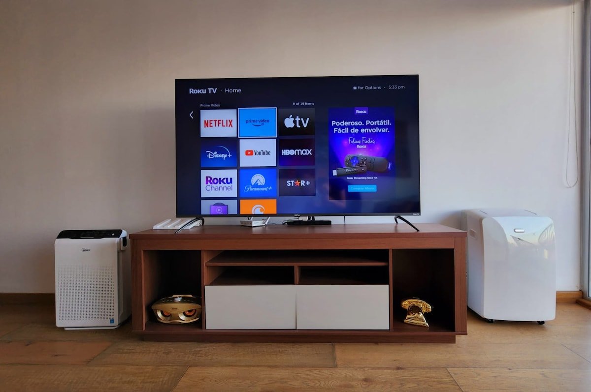 2BR king-size bed: Gem in the Heart of Condesa gallery image 3