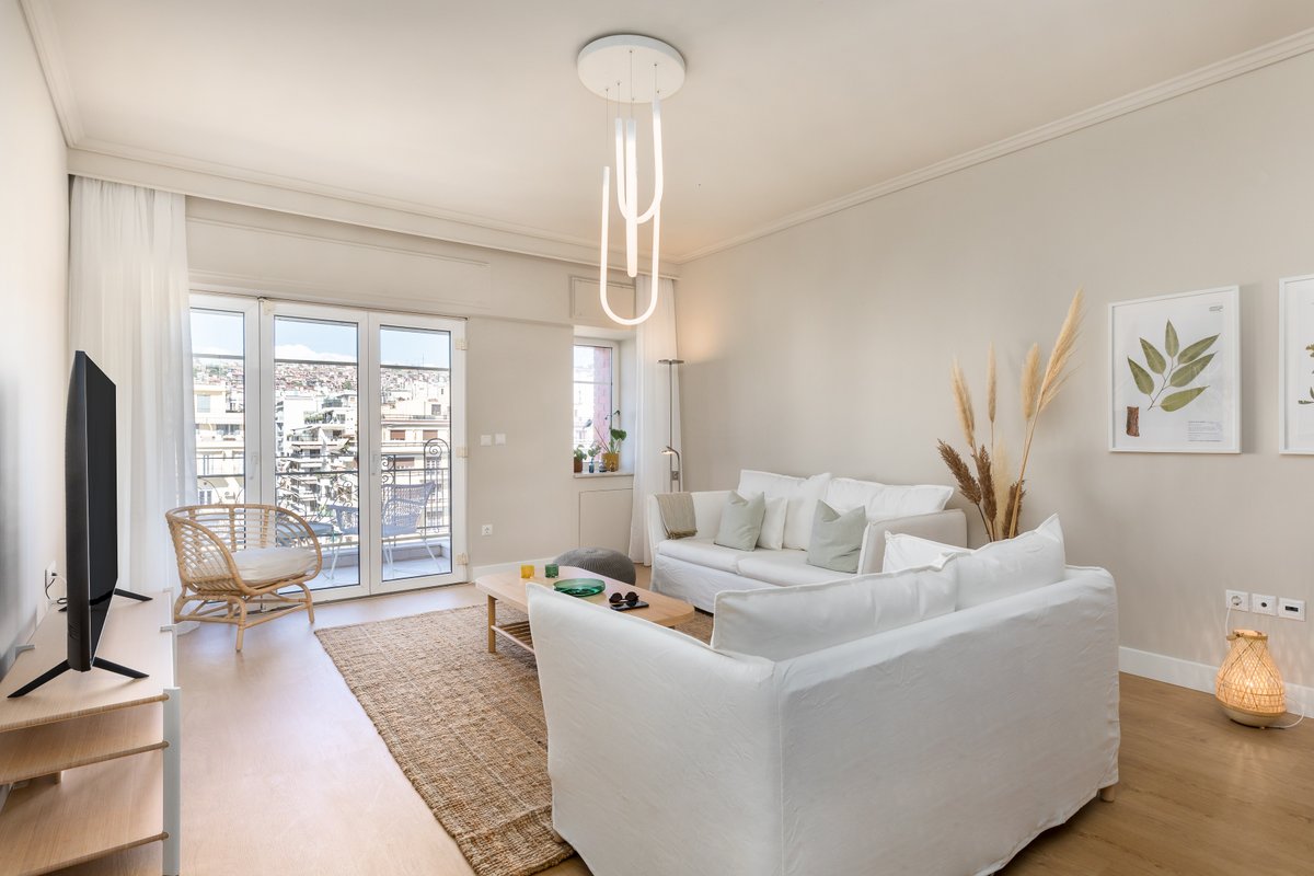 Valeria: Comfortable apartment with city view