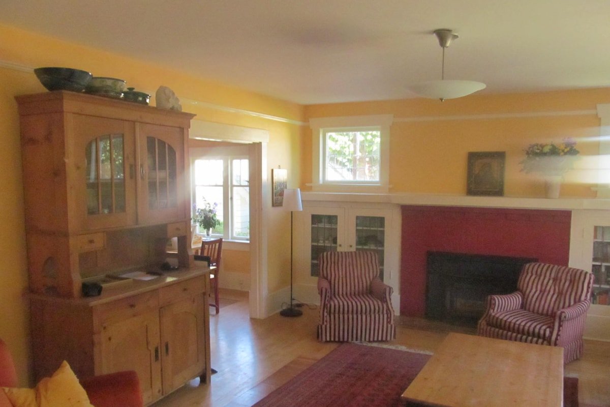 Gonzales Beach Character Home gallery image 3