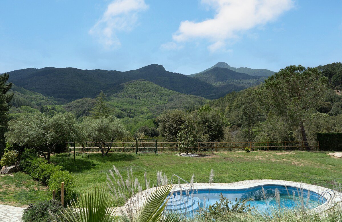 Country house with views of Montseny mountain gallery image 3