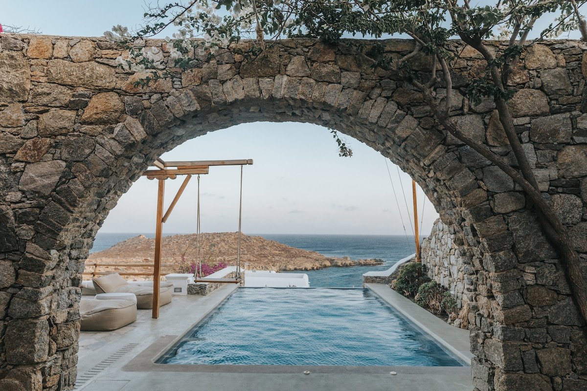 Private Cliffside Villa, 150 meters from the beach gallery image 3