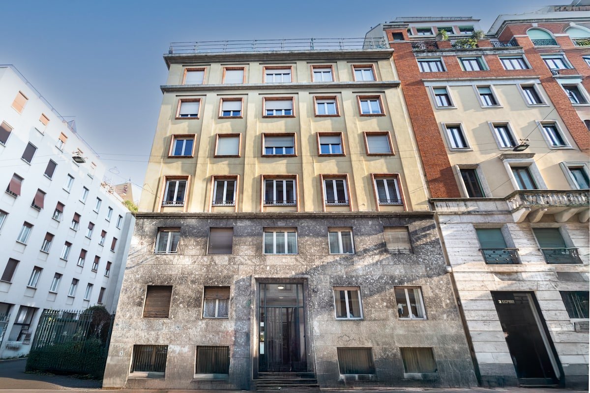 The Beauty • Big City Center Apartment gallery image 4