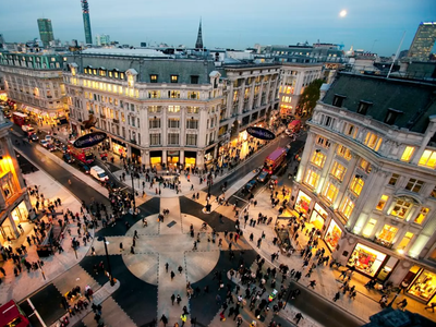 Spacious and modern balcony flat off Oxford Street