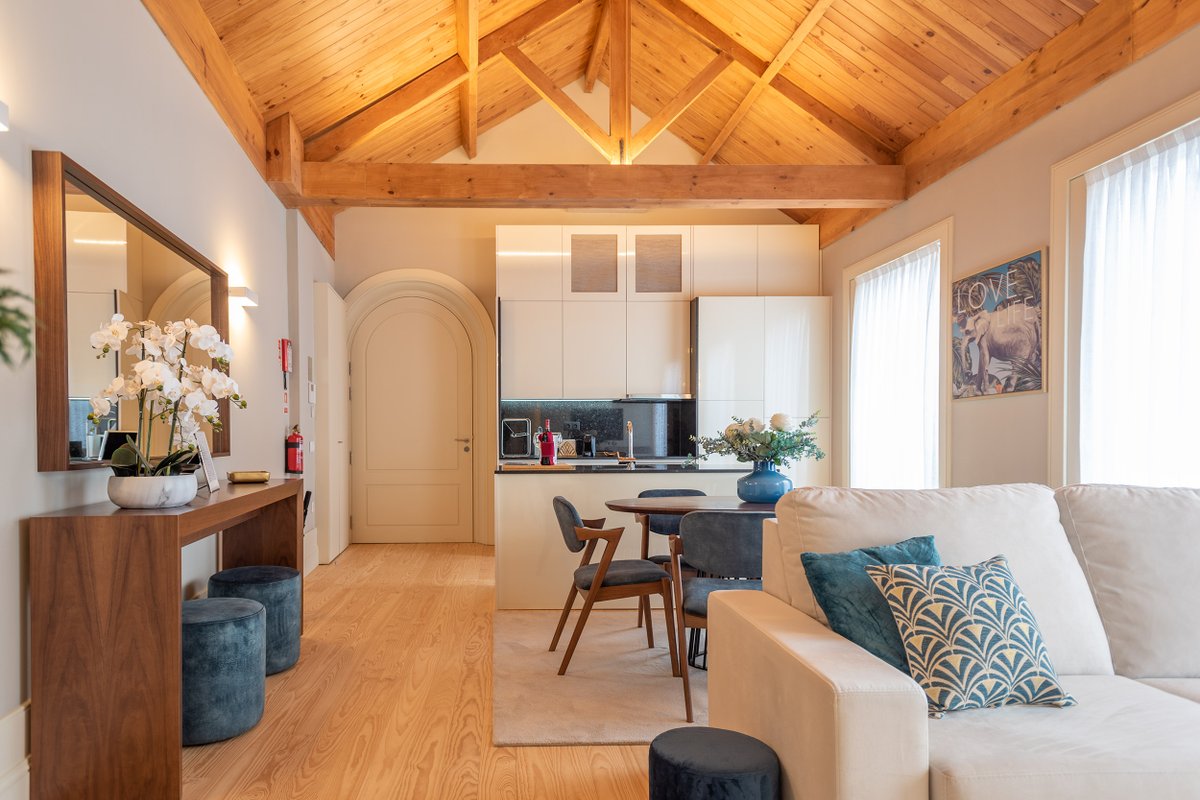 CC Downtown Palace – I