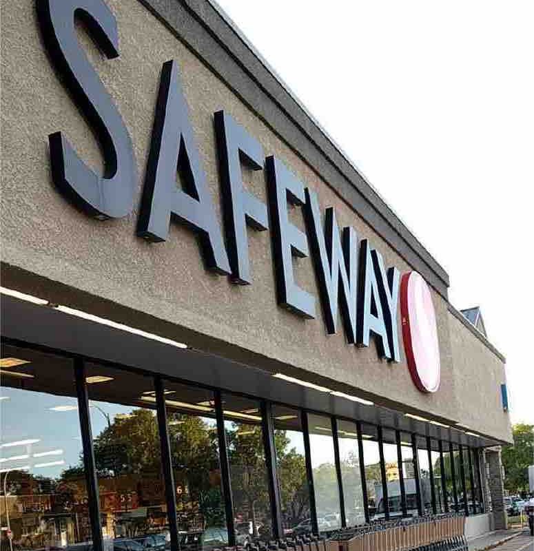 Relaxing Home|Central Area Winnipeg|Free Parking gallery image 4