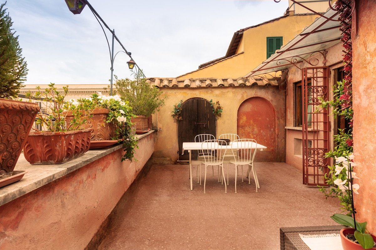 Principessa Trevi – La Dolce Vita with terrace gallery image 5