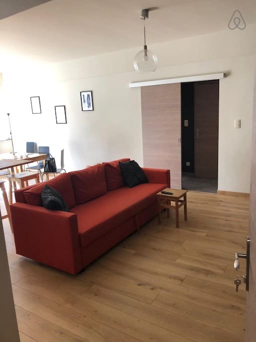Fully equipped two bedroom apartment Schuman area gallery image 5