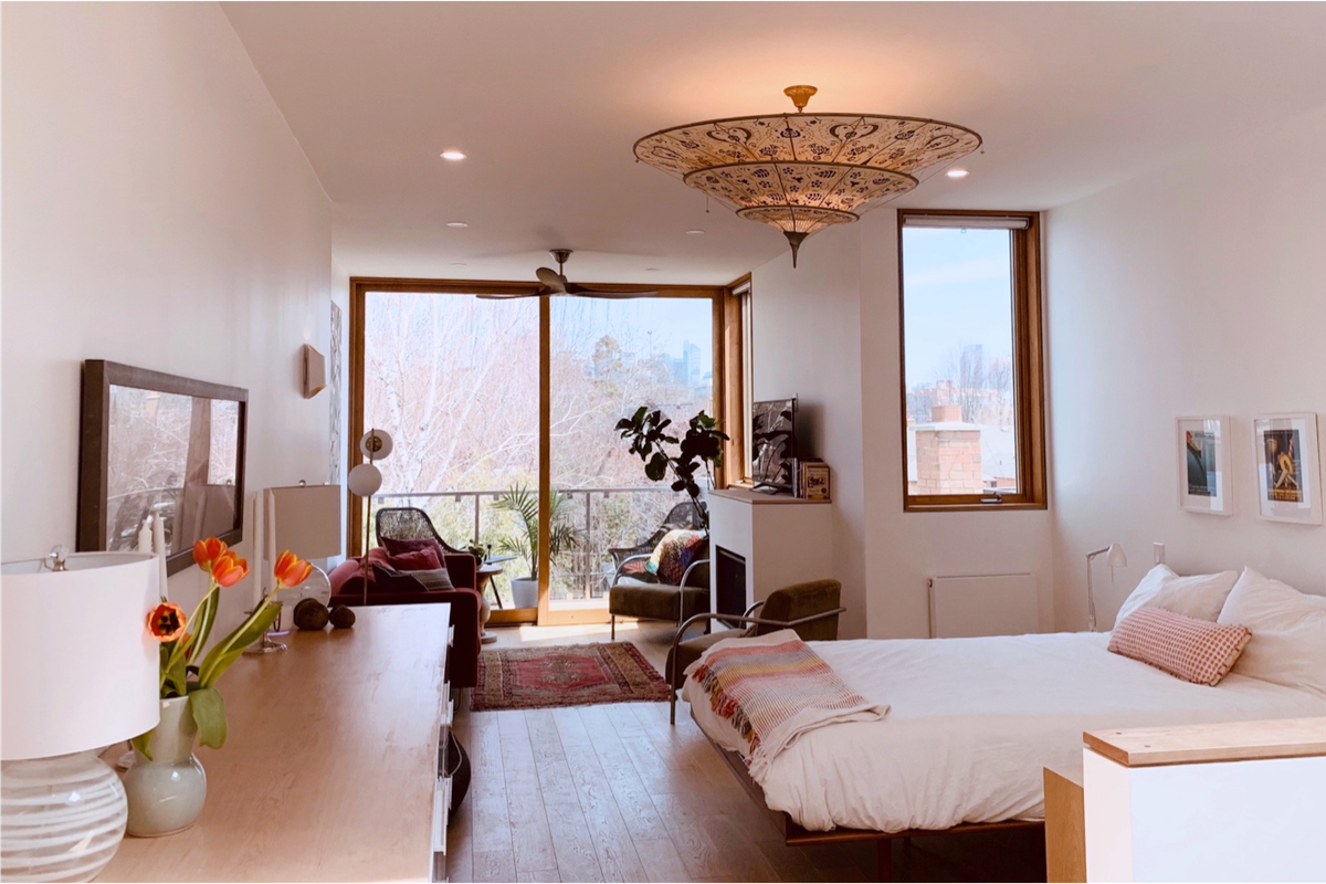 Trinity Bellwoods Open-Concept Century Home