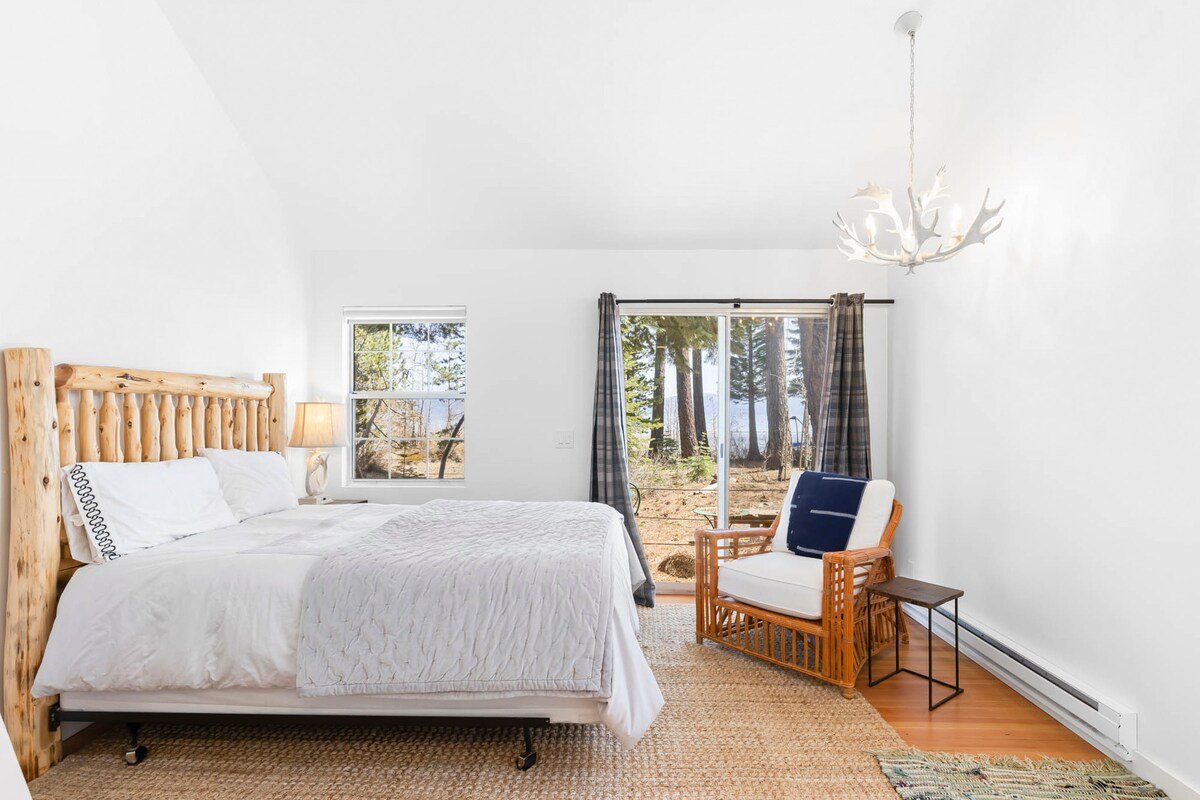 Belleview Lakefront- Hot Tub, Pier, Buoy gallery image 5