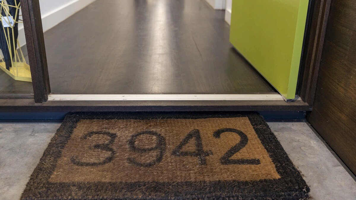 Three Nine Four Two gallery image 4