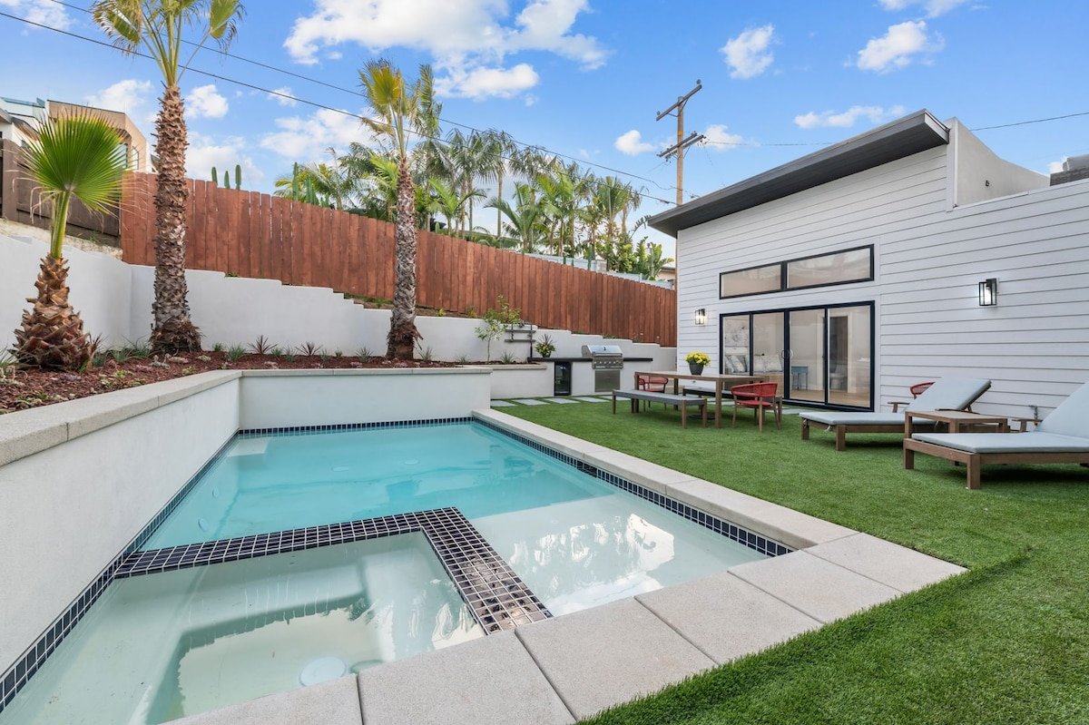 Ocean View Modern & New w/Pool gallery image 4