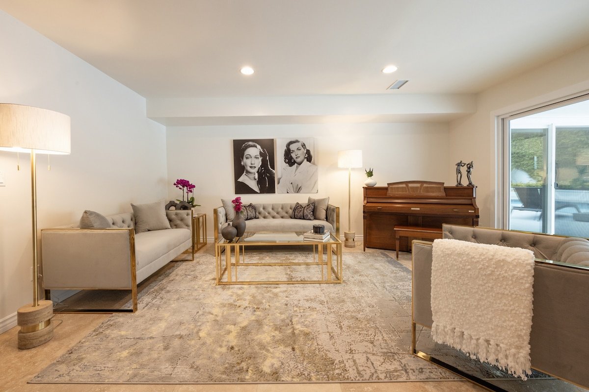 Hollywood Hills Luxury Villa with Private Pool gallery image 5