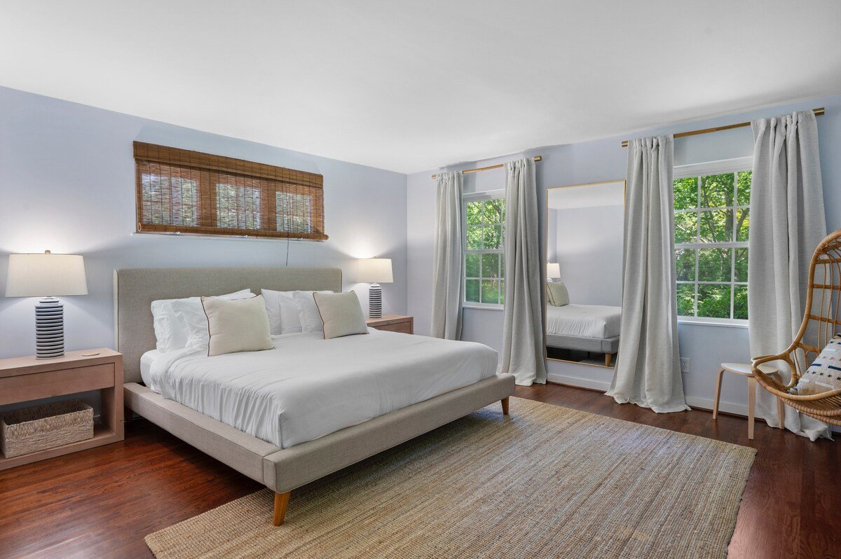 Ideal September Home w/ Heated Pool. Sag &Bridge. gallery image 2