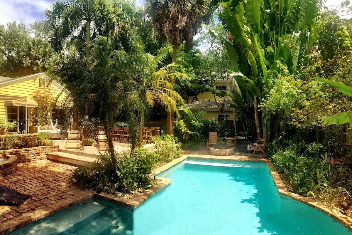 Come To Paradise, Walk 2 Shops, Restaurants, Beach gallery image 3