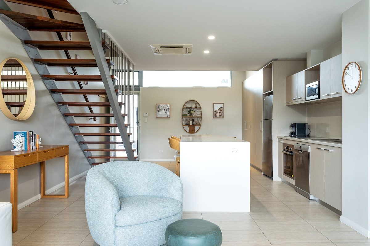 Dunn Bay Apartment 6 I Private Properties gallery image 5