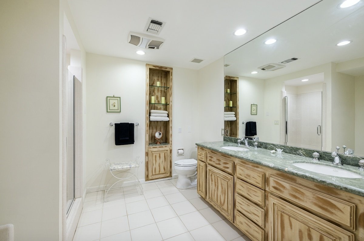 Bigger is Better And So Are Spectacular Views gallery image 5