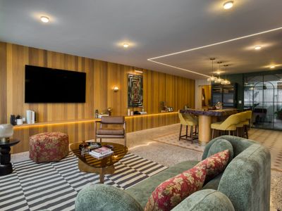 Retro-Modern Luxury – Unique Condesa Retreat