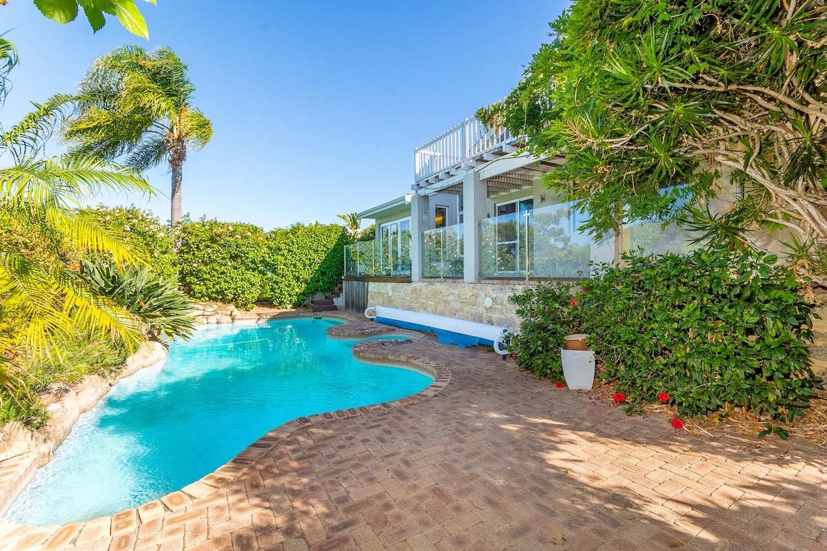 Resort-Style Home gallery image 2