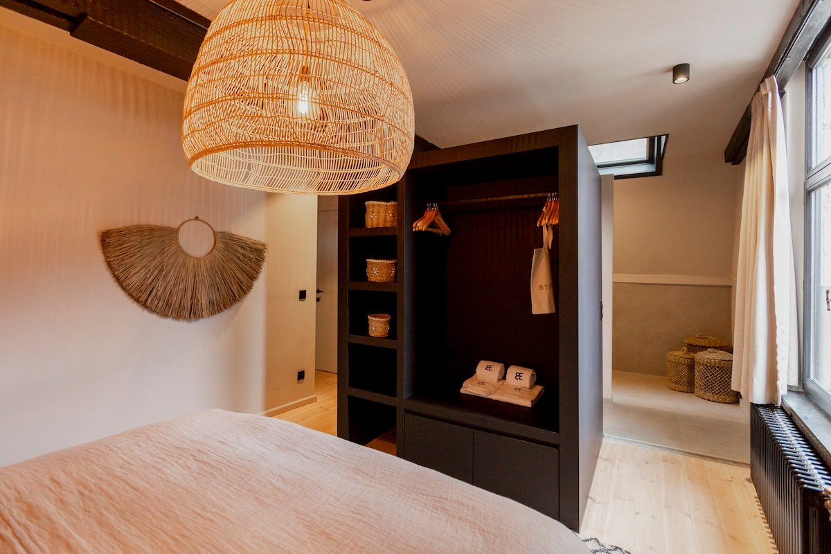 Luxury Barolo Appartamento in historic Antwerp gallery image 5