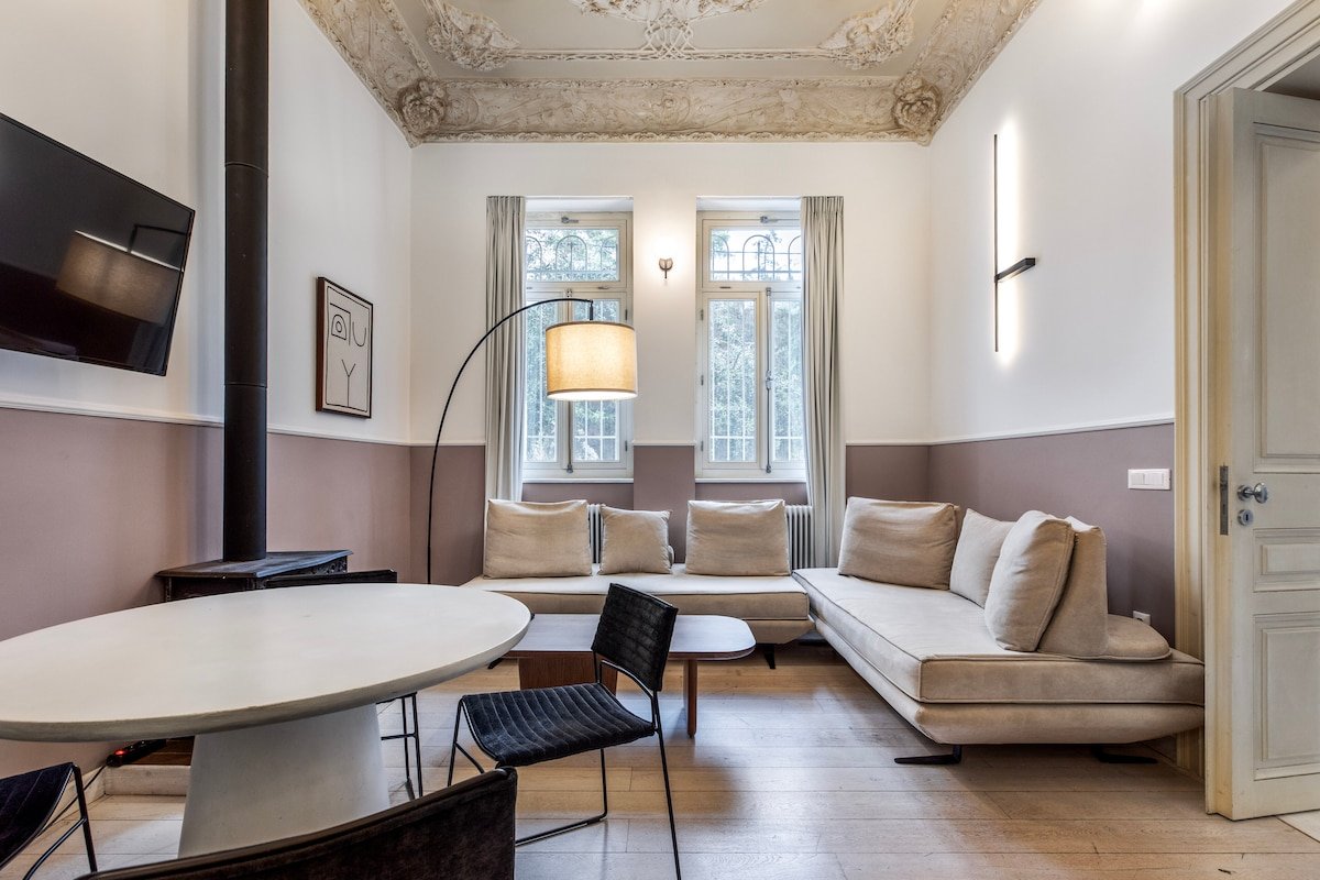 Genesis Grande Acropolis historic Villa gallery image 4