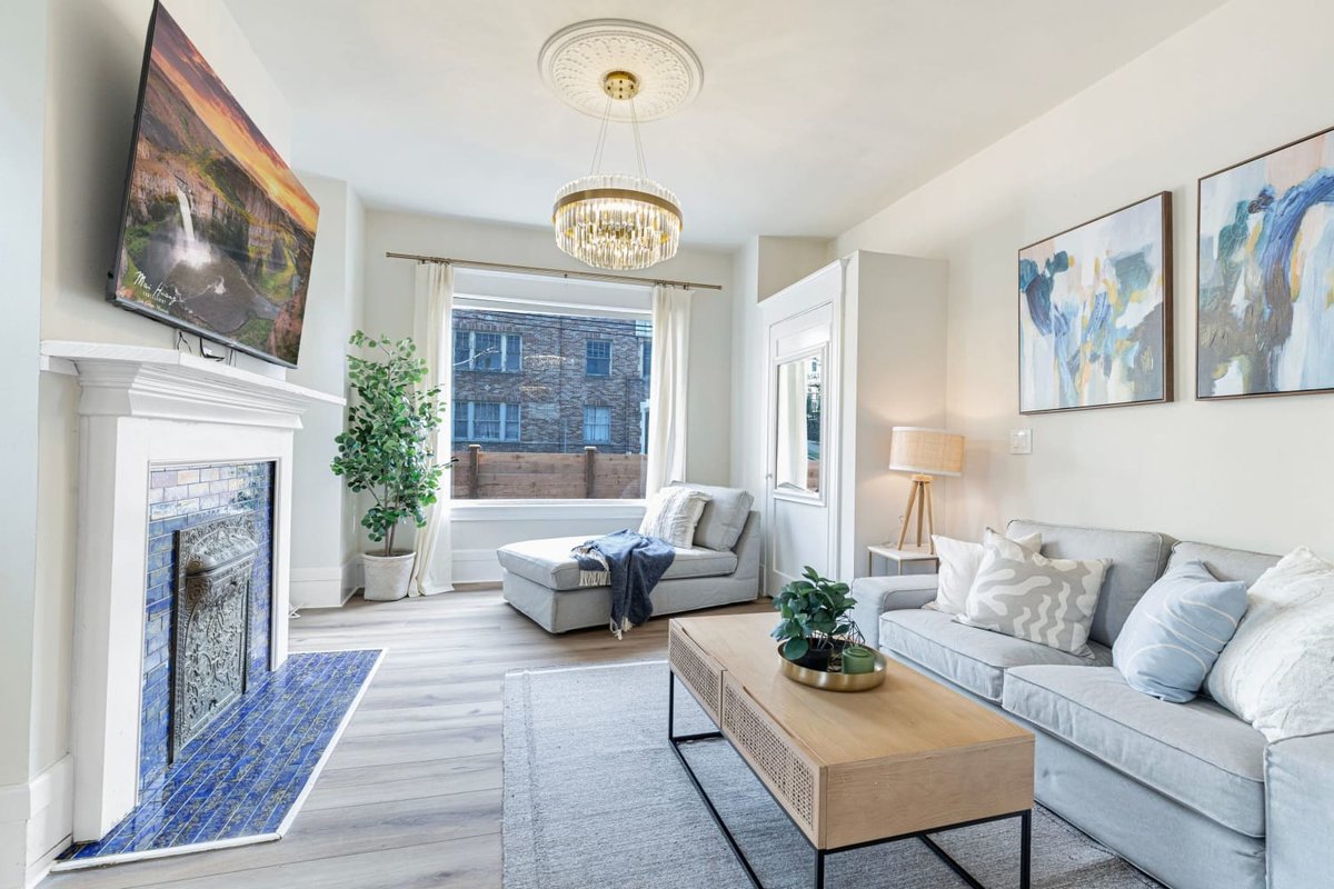 Vintage Meets Modern! Spacious Capitol Hill Single