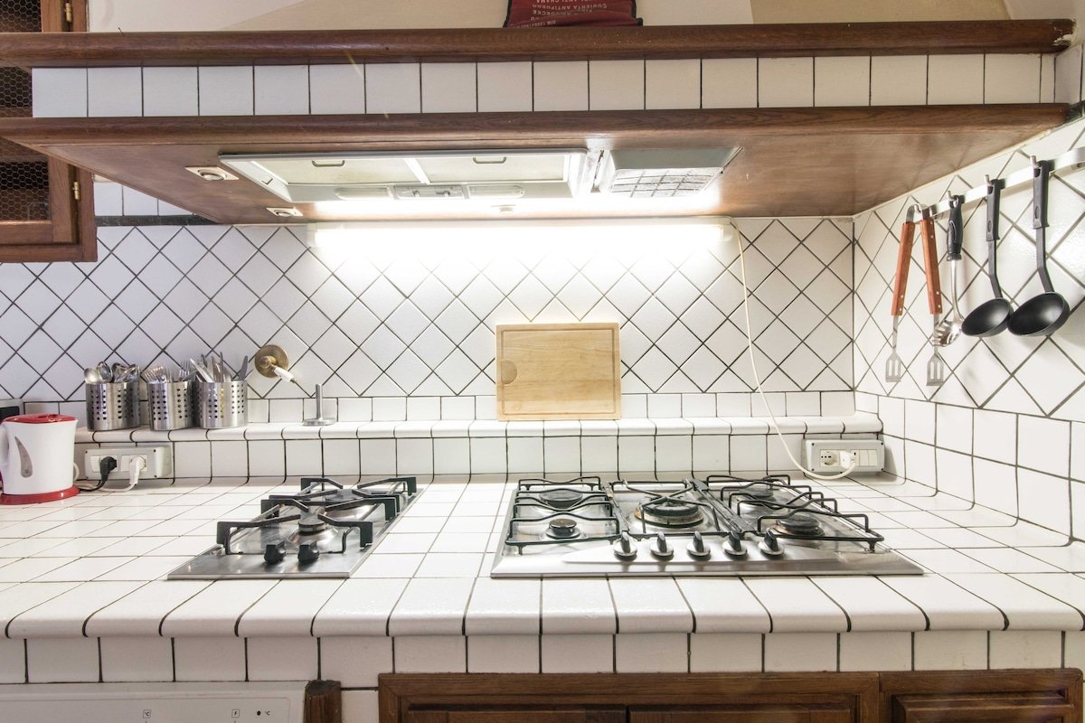 L’Ottomano full apartment near Accademia gallery image 5