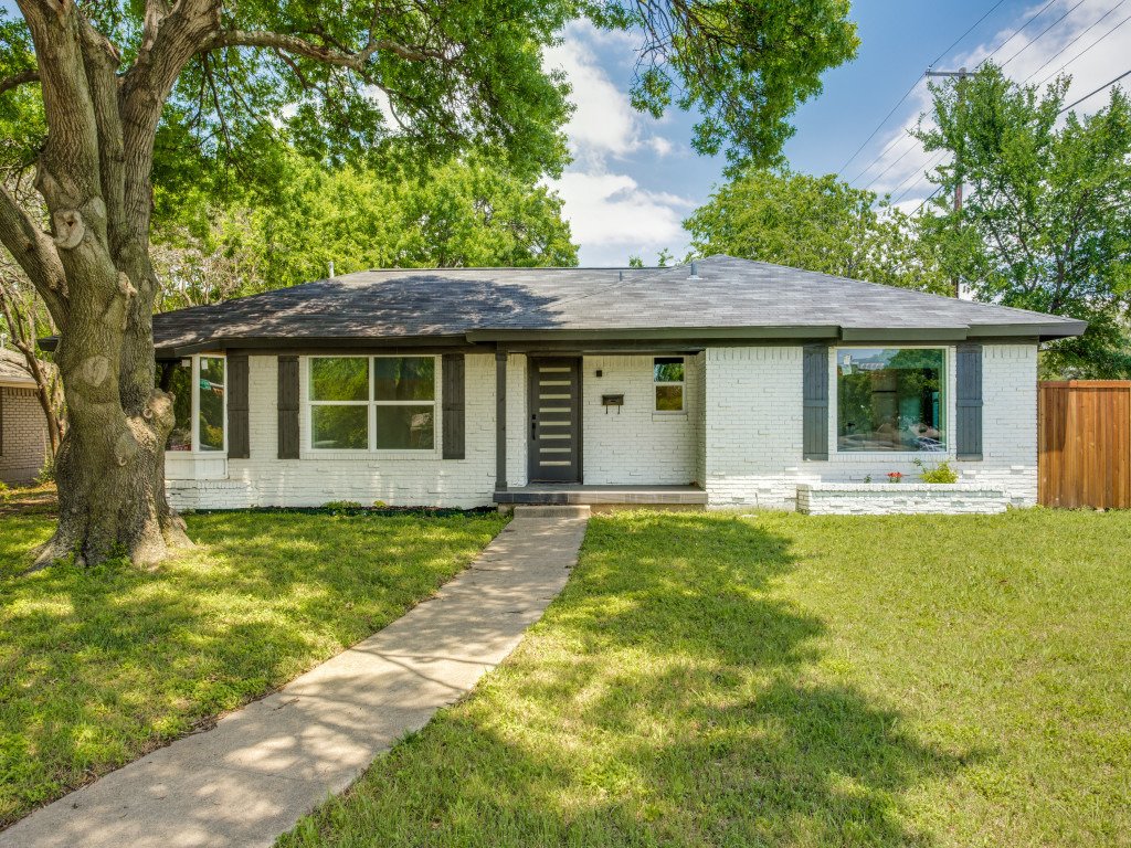 Preston Hollow Home + Garage Apt / Large Yard