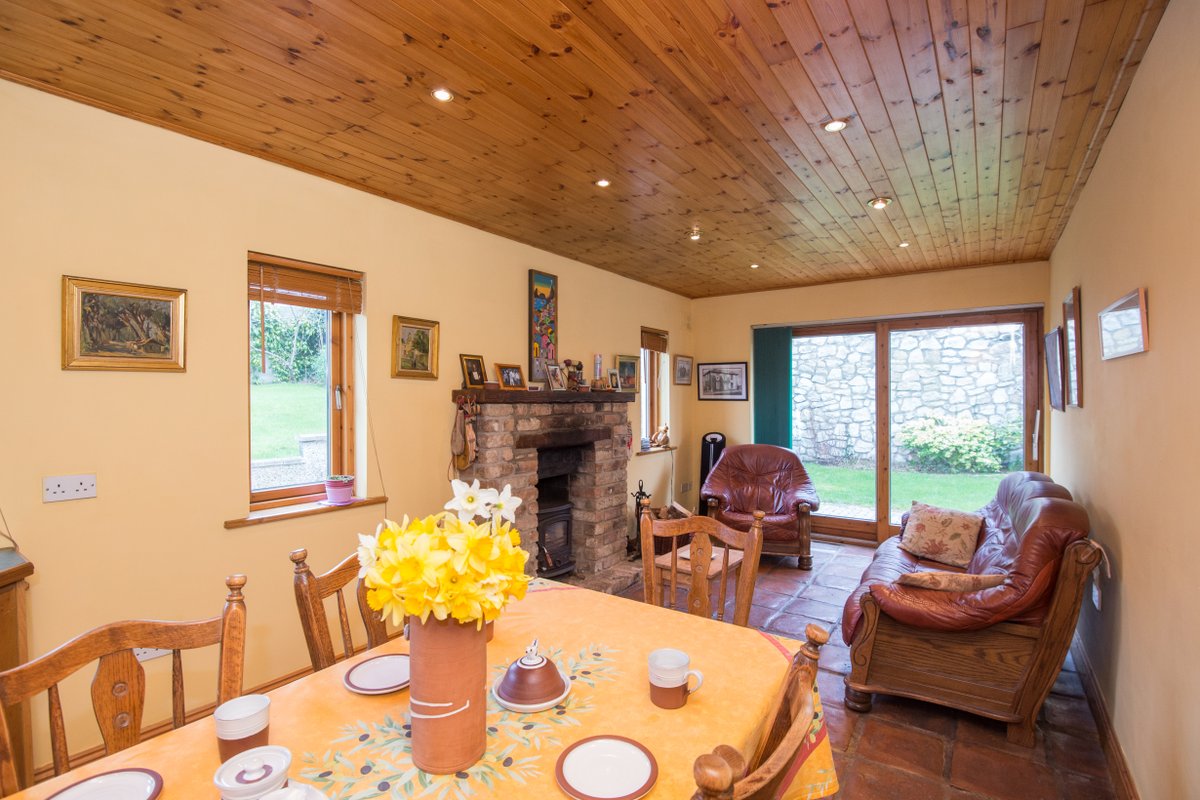 Large 5 bed home in Shankill Village South Dublin