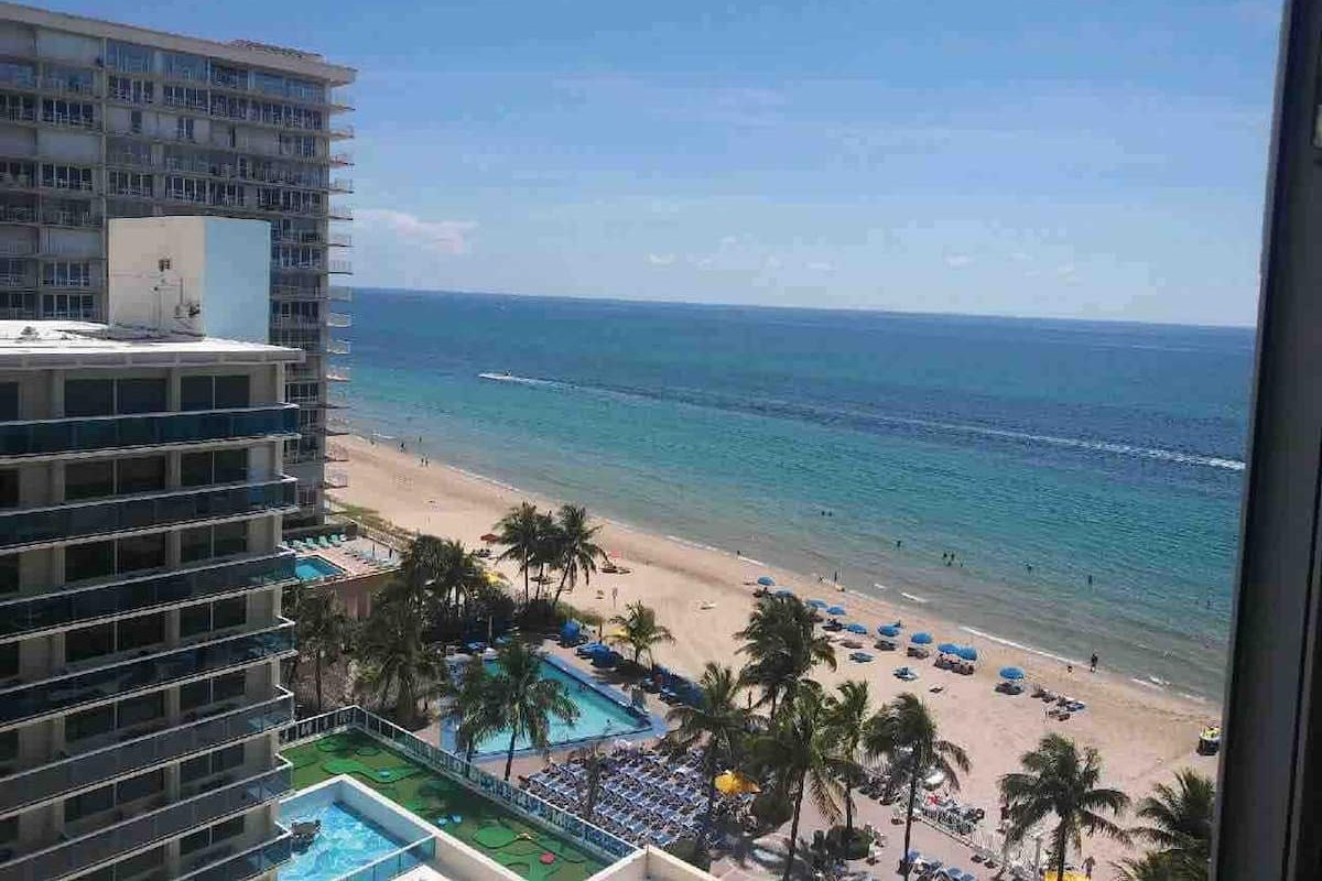Beach Front ! 2 Bedrooms+2 Baths-Great Location! gallery image 2