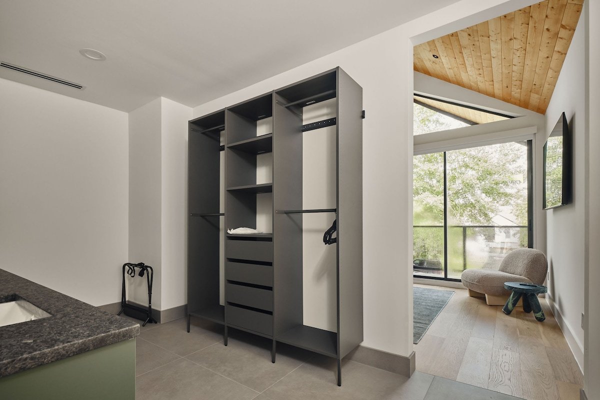 The Garden Oak-Garden & Grandeur gallery image 4