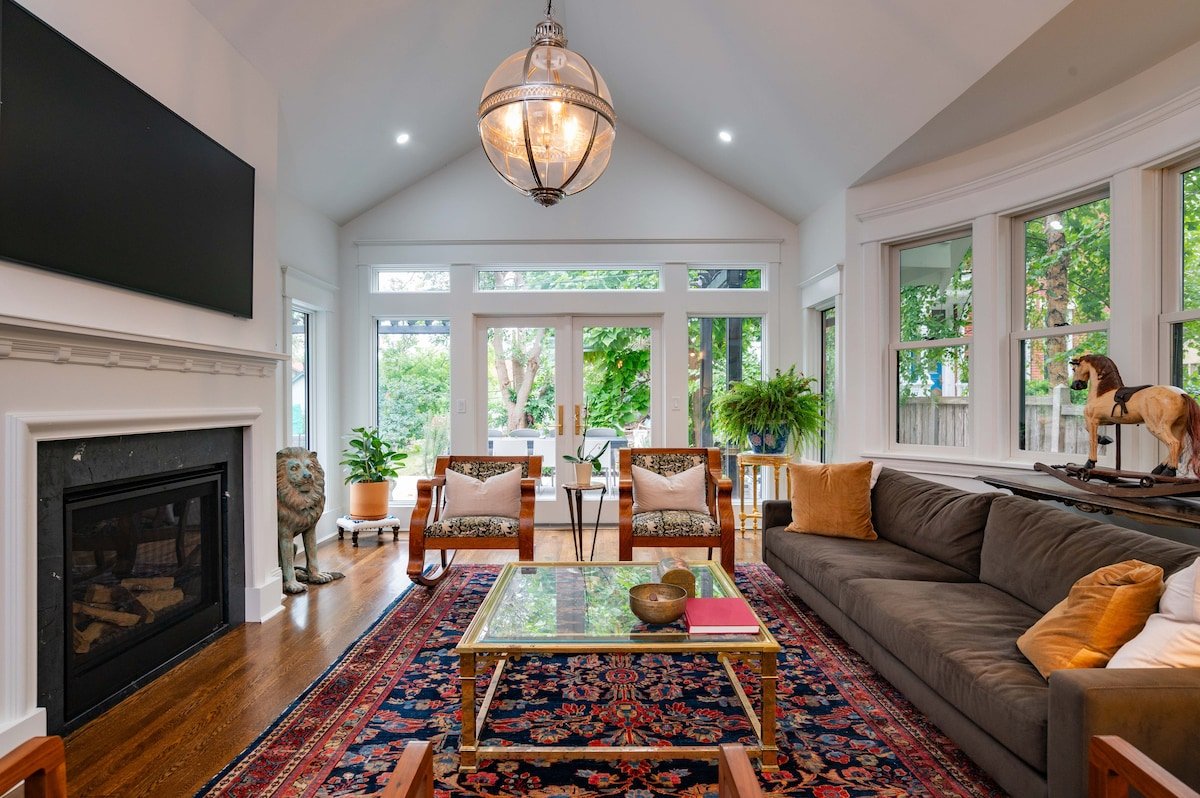 Summit Avenue Mansion gallery image 2