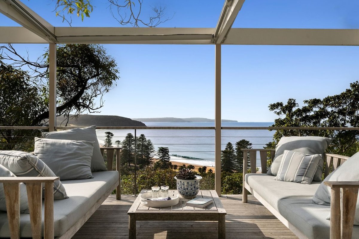 Freya by Palm Beach Holiday Rentals gallery image 2