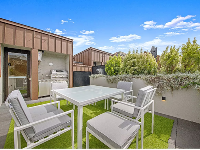 Pyrmont | Luxury 6 Stories Terrace House