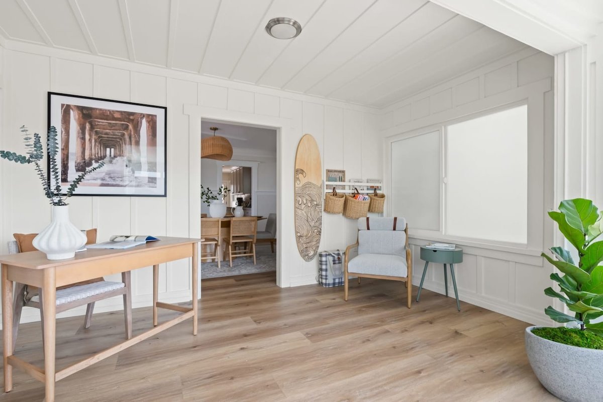 Manhattan Beach Escape | 2 Min Walk | Parking gallery image 5