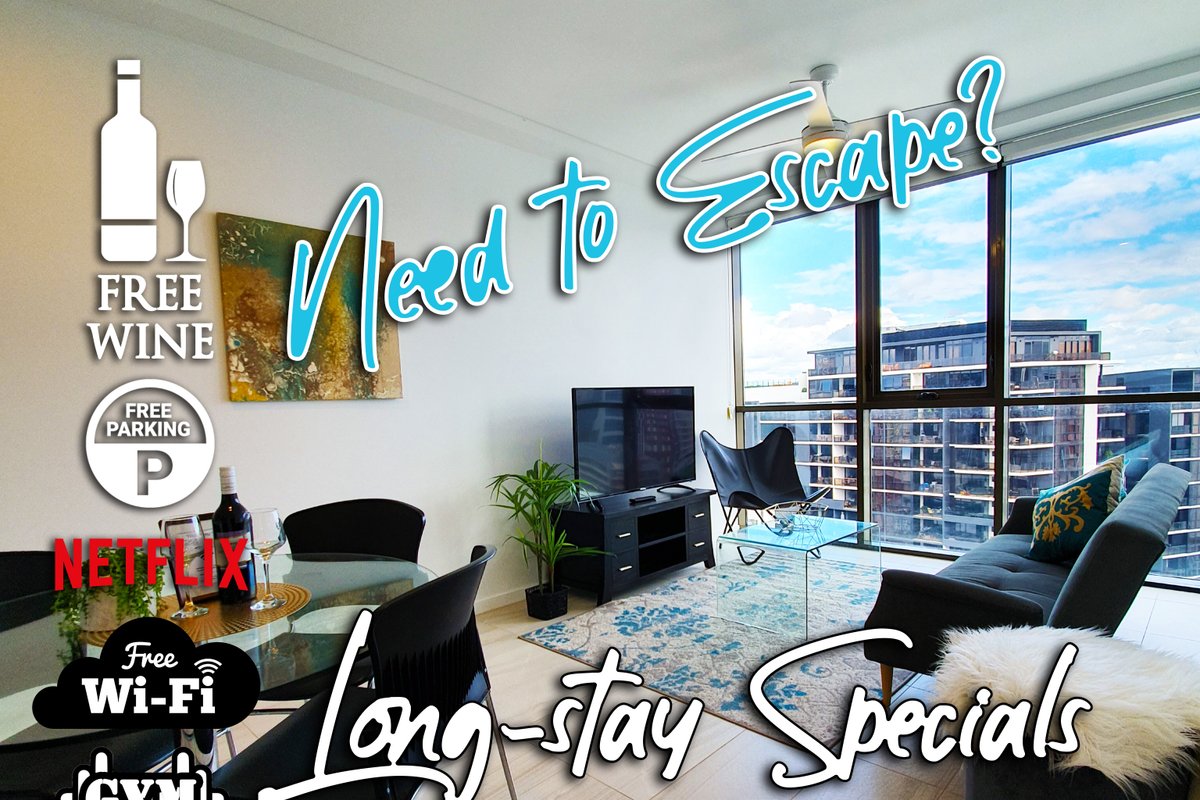 4BR Food&Drink Hub | Pool | 2 cars | Gym | Rooftop