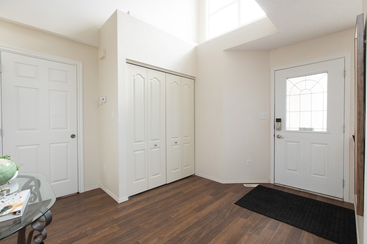 Marvellous House / 2 min to University of Manitoba gallery image 4