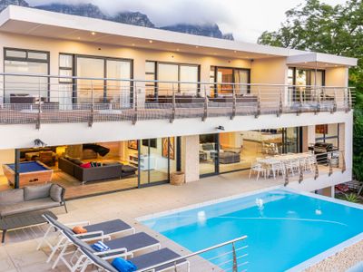 Ocean View Villa-Infinity Pool, Close to the Beach