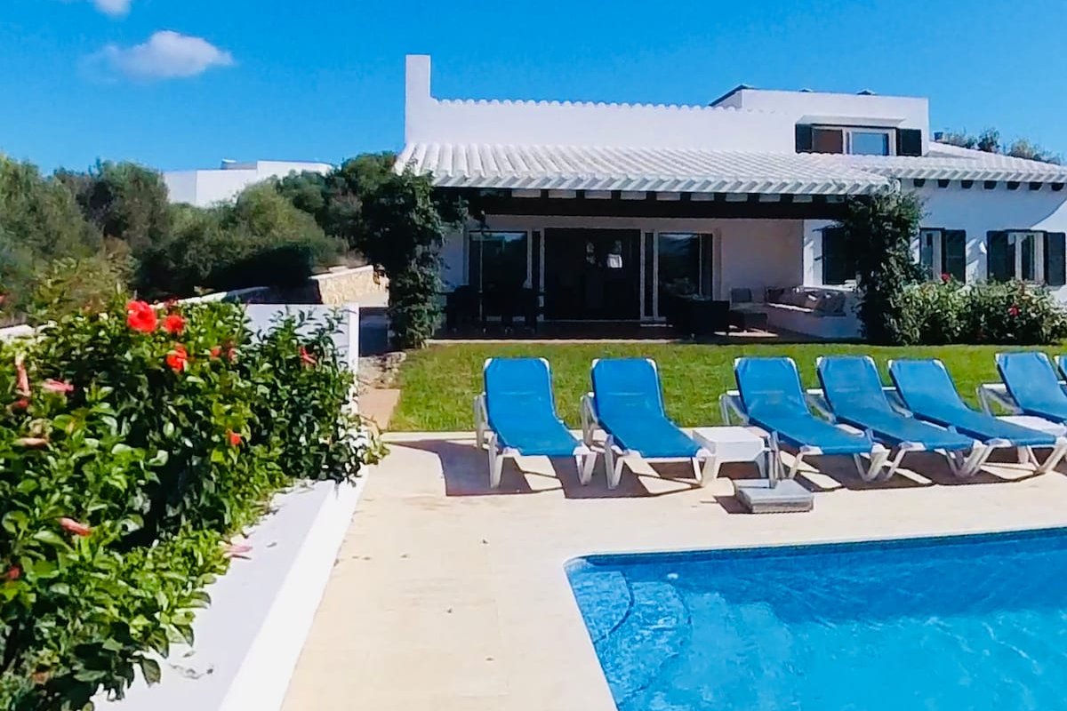Villa_Esmee_Menorca 10 pers – SwimmingPool gallery image 2